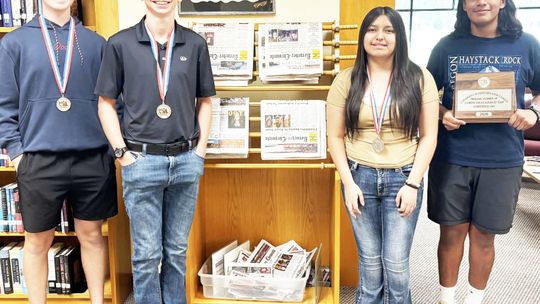 7 FHS Students Advance to State UIL Academic Contest