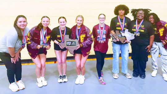 Five Lady Eagles Advance to State Powerlifting Meet