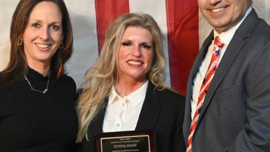 Shaw Named FES Teacher of the Year