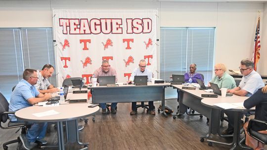 TISD Moves Graduation to Thursday Night in 2027