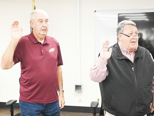 Benedict, Fryer Sworn In on FISD Board