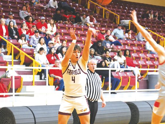 Eagles defeat Groesbeck 101-52 in district opener
