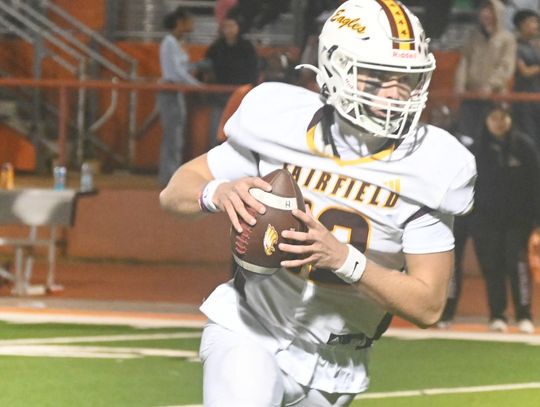 Eagles Defeat Westwood 42-21; Claims District Championship