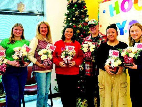 Faculty Flowers Club Blooms with Student Creativity