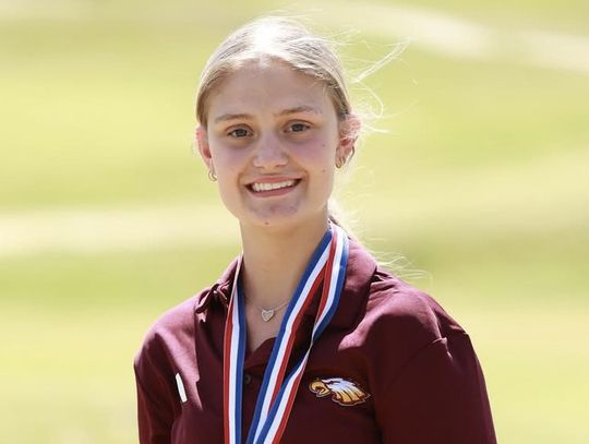 Fairfield Golfers Advance to Regionals