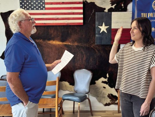 Fairfield Rotary Club Swears in New Officers