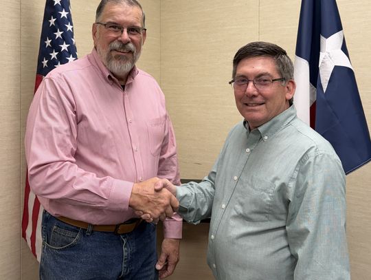Flags Donated to Fairfield Library