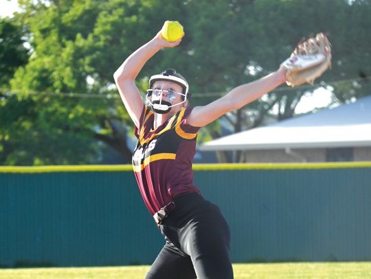 Haylee Allen pitches for Fairfield against Elkhart on Friday. Allen struck out 17 batters in the game. Photo by Mitchell Pate/Recorder-Chronicle