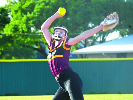 Lady Eagles defeat Buffalo and then fall to Elkhart