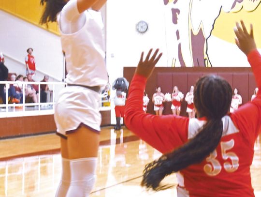 Blayke Brackens shoots a basket for the Lady Eagles against Groesbeck. Photo by Mitchell Pate/Fairfield Recorder