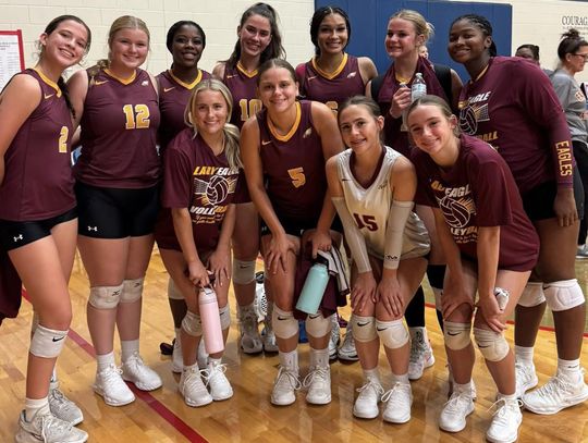 Lady Eagles go 6-2 in Graham Tournament