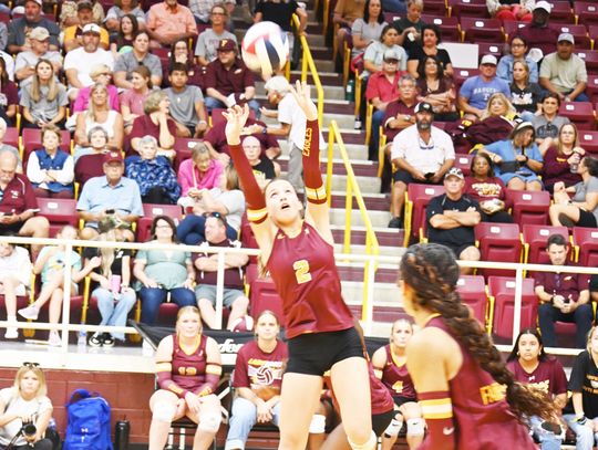 Lady Eagles knock-off Leon in 5; Go 3-1 in West Tourney