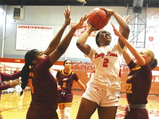 Lady Lions fall to Fairfield, beat Westwood on road