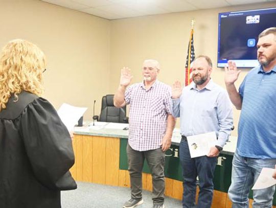 Mayor, Aldermen Sworn In for Teague