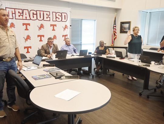 TISD school board members take oath of office