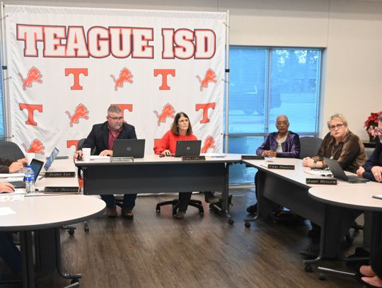 TISD School Board Tackles Short Agenda