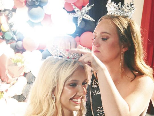 Williams Crowned Miss Freestone County