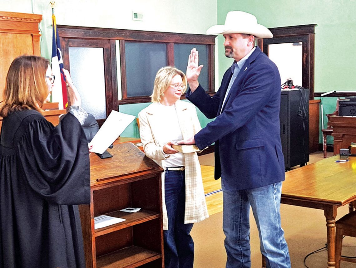 2025 swearing-in at Freestone County offices