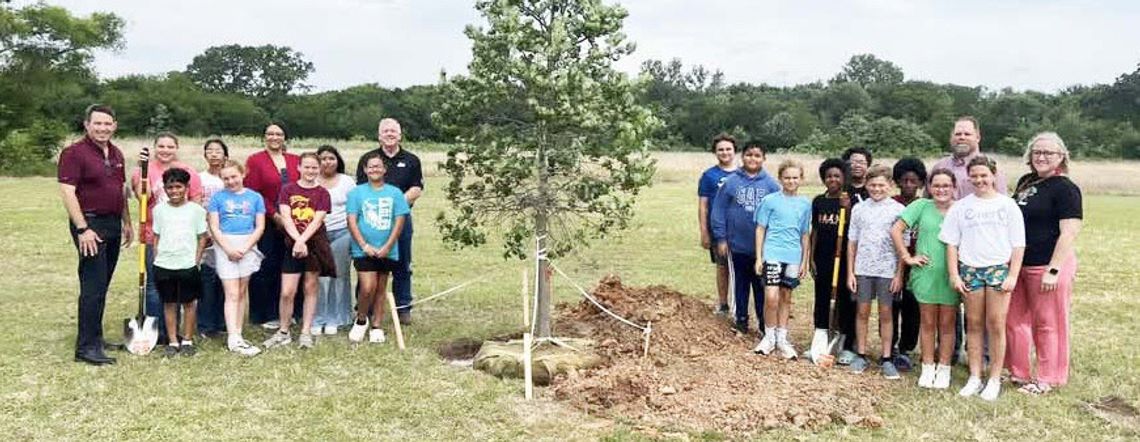 Calpine Donates Tree to FIS for Earth Day
