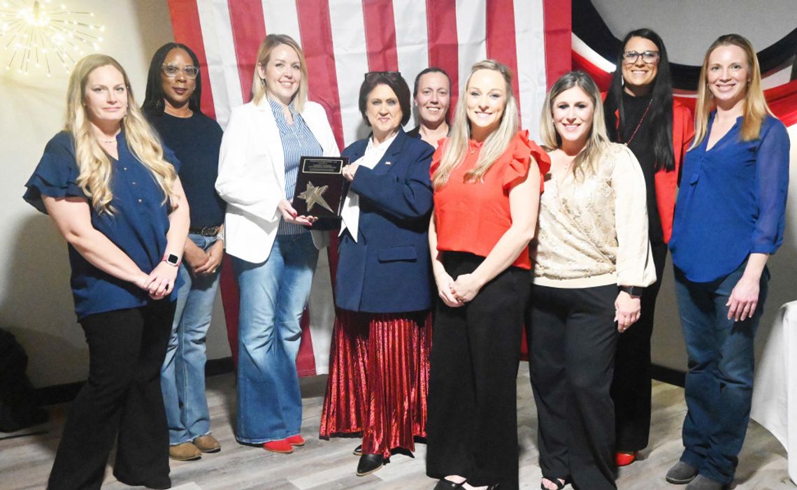 Citizens Honored at Annual Chamber Banquet Citizens Honored at Annual Chamber Banquet