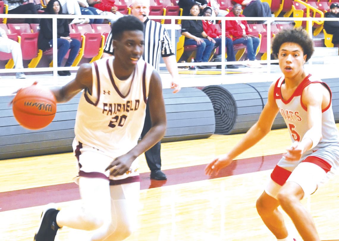 Airen Roberts drives to the basket for the Eagles against Groesbeck. Photo by Mitchell Pate/Fairfield Recorder