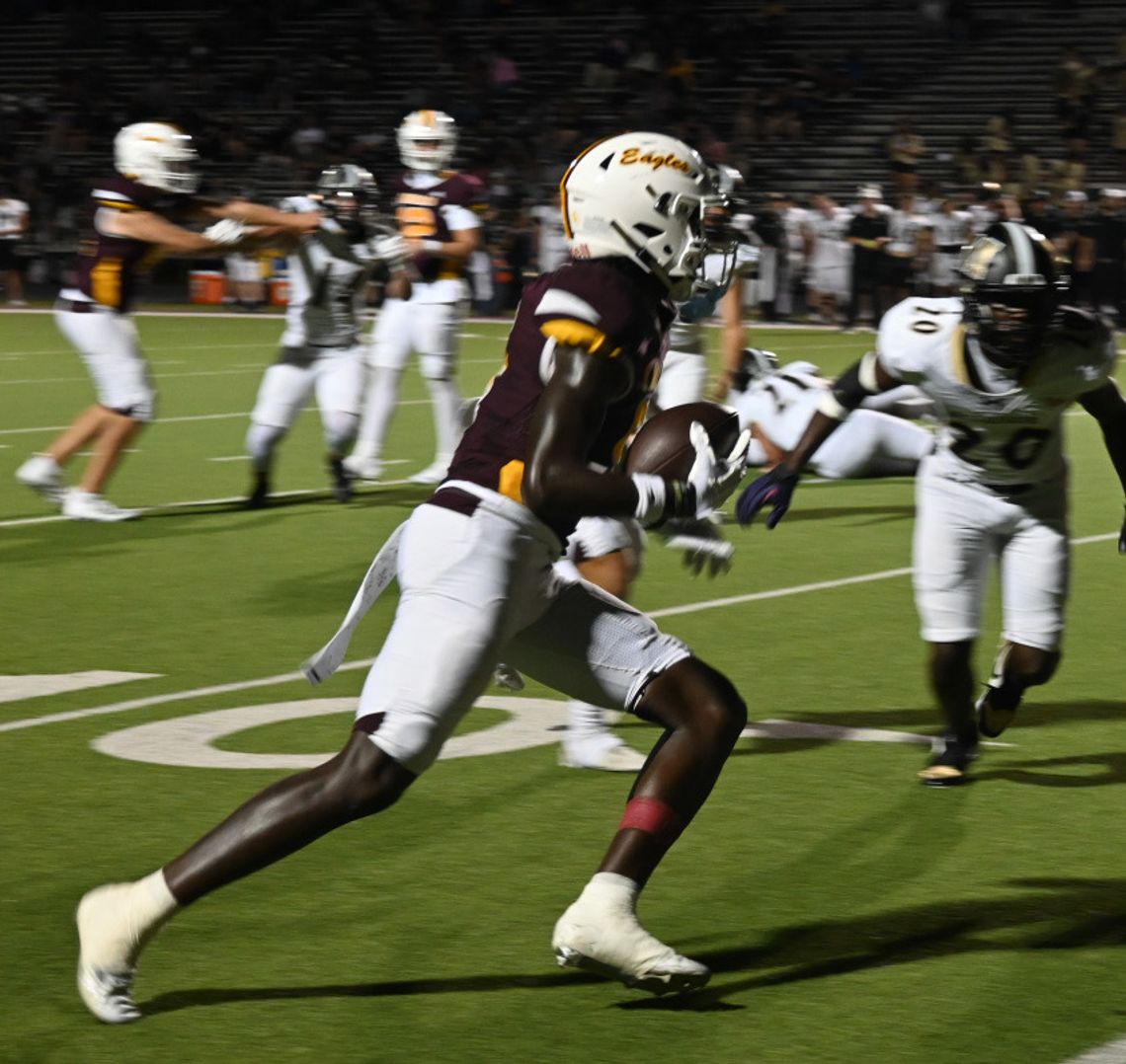Eagles Knock-off McGregor 61-14 for Homecoming Win Eagles Knock-off McGregor 61-14 for Homecoming Win