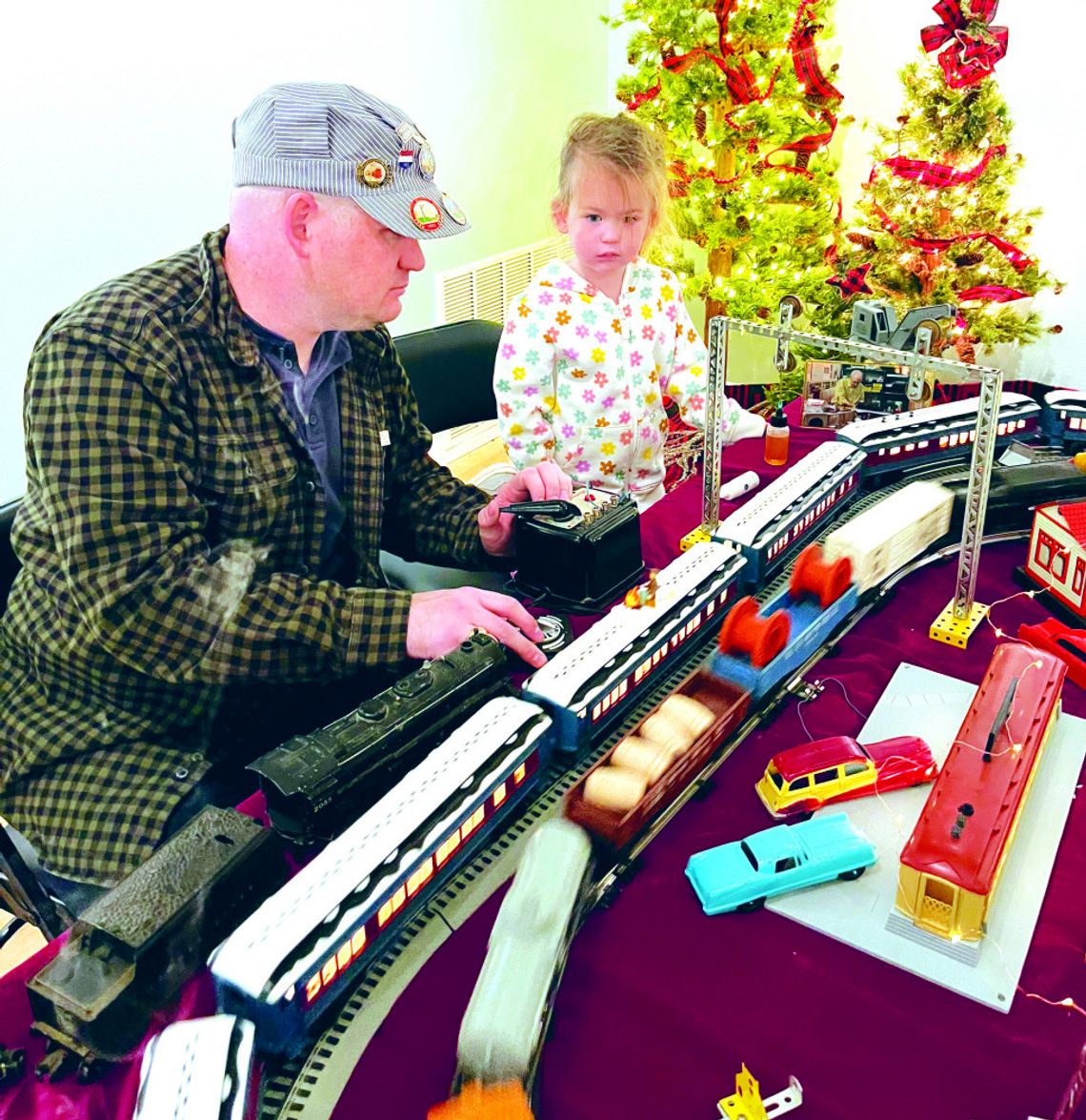 Enjoy the Nostalgia of Miniature Trains and Support Student Artists at Art Gallery Enjoy the Nostalgia of Miniature Trains and Support Student Artists at Art Gallery