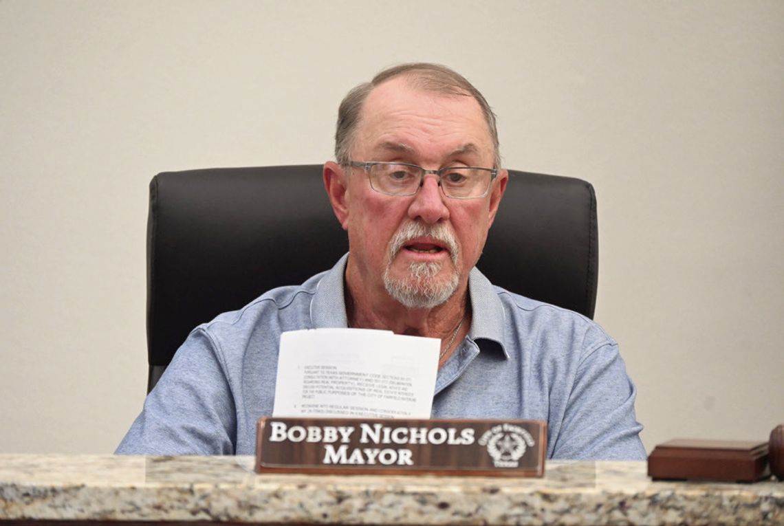 Fairfield Mayor Bobby Nichols gives his report to the council members during the Tuesday, April 8, Fairfield City Council meeting. Photo by Mitchell Pate/Recorder-Chronicle
