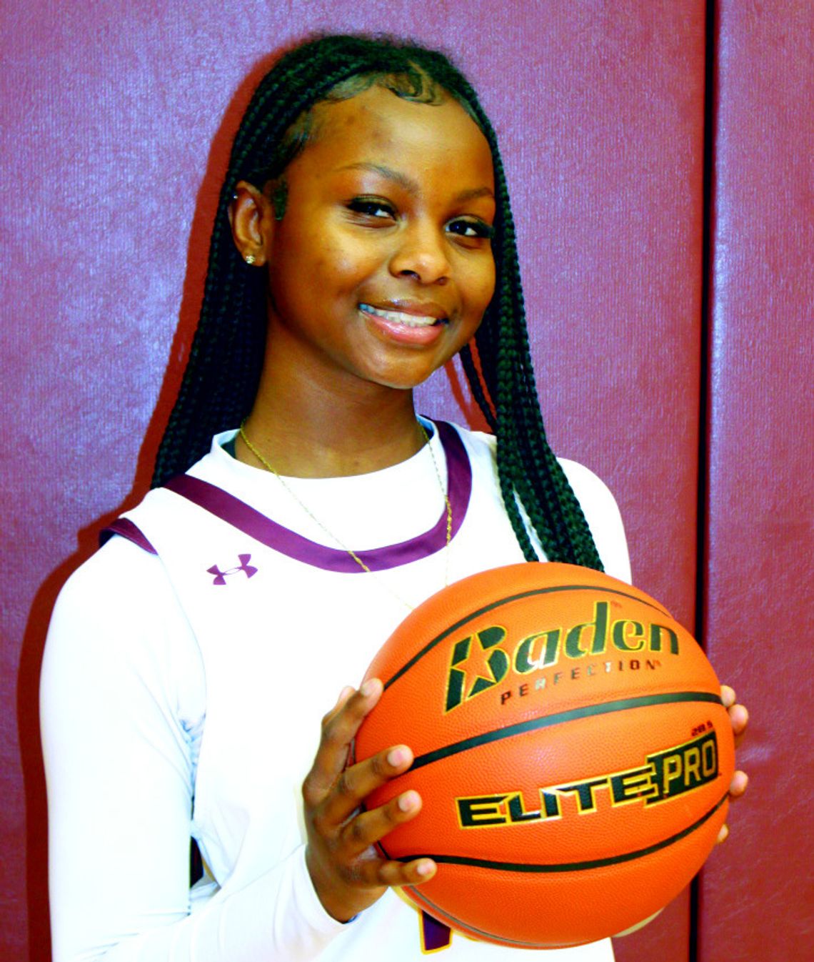 Fairfield Lady Eagles Senior Spotlight: Samayah Wiley