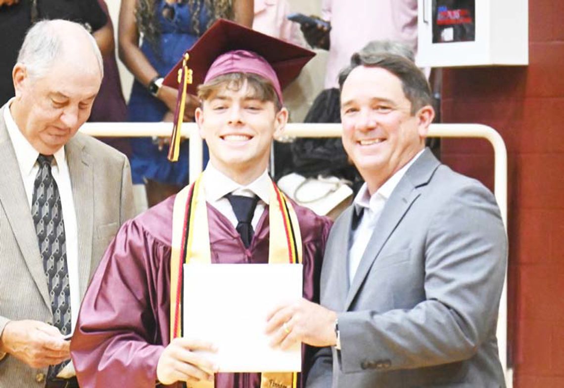 FHS Honors 121 Graduates FHS Honors 121 Graduates