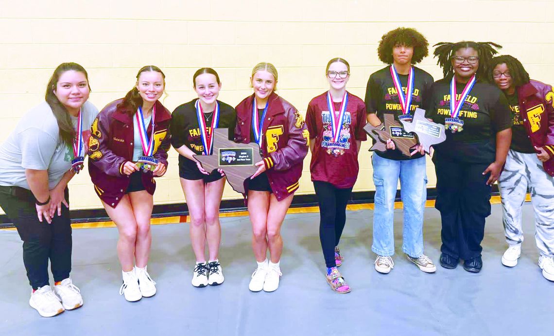 Five Lady Eagles Advance to State Powerlifting Meet