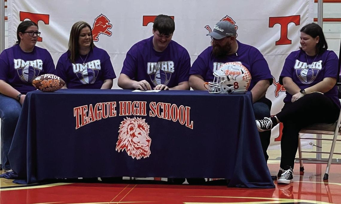 INGRAM SIGNS WITH UMHB