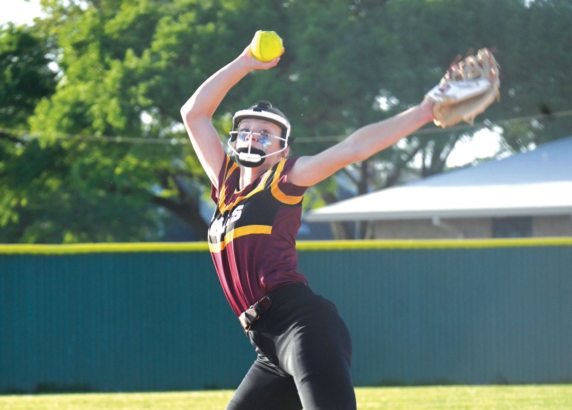 Haylee Allen pitches for Fairfield against Elkhart on Friday. Allen struck out 17 batters in the game. Photo by Mitchell Pate/Recorder-Chronicle