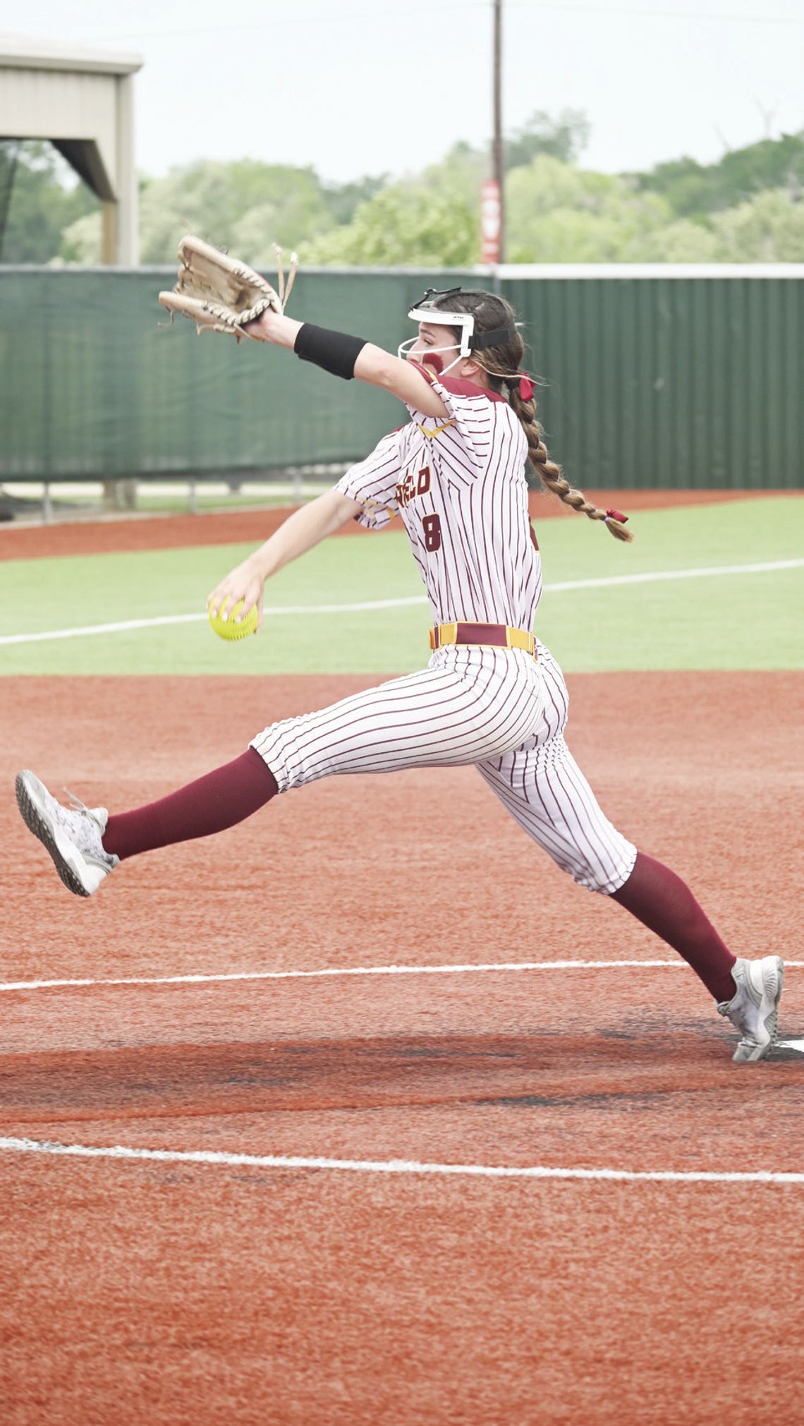 Kennedy Lane pitches for the Lady Eagles against Lexington. Photo by Mitchell Pate/Fairfield Recorder