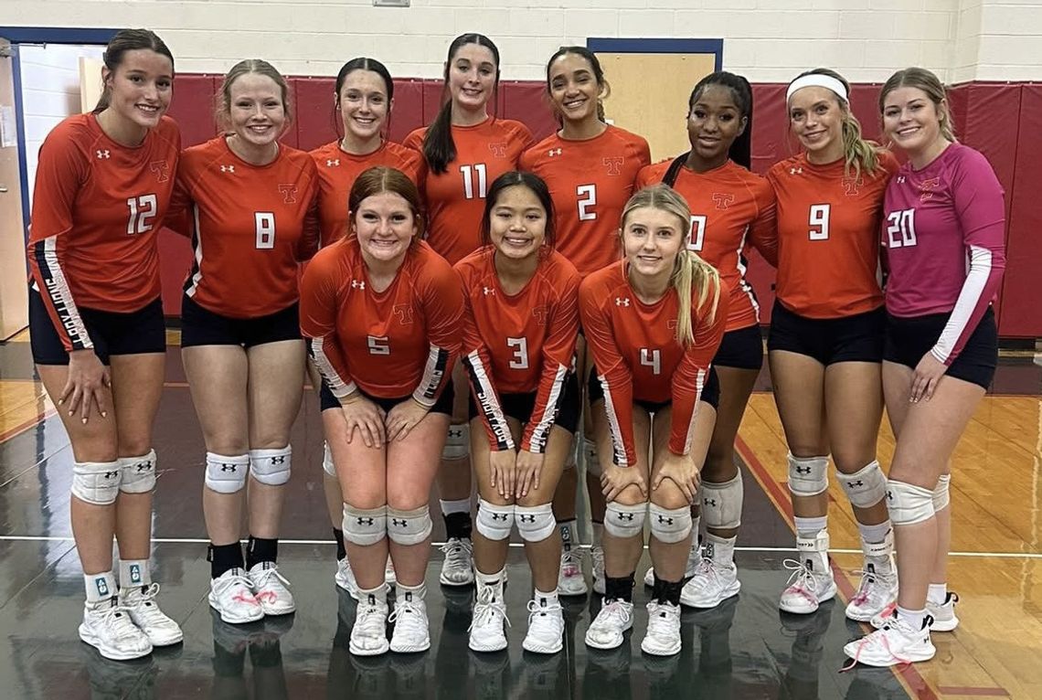 Lady Lions Finish 2nd in District