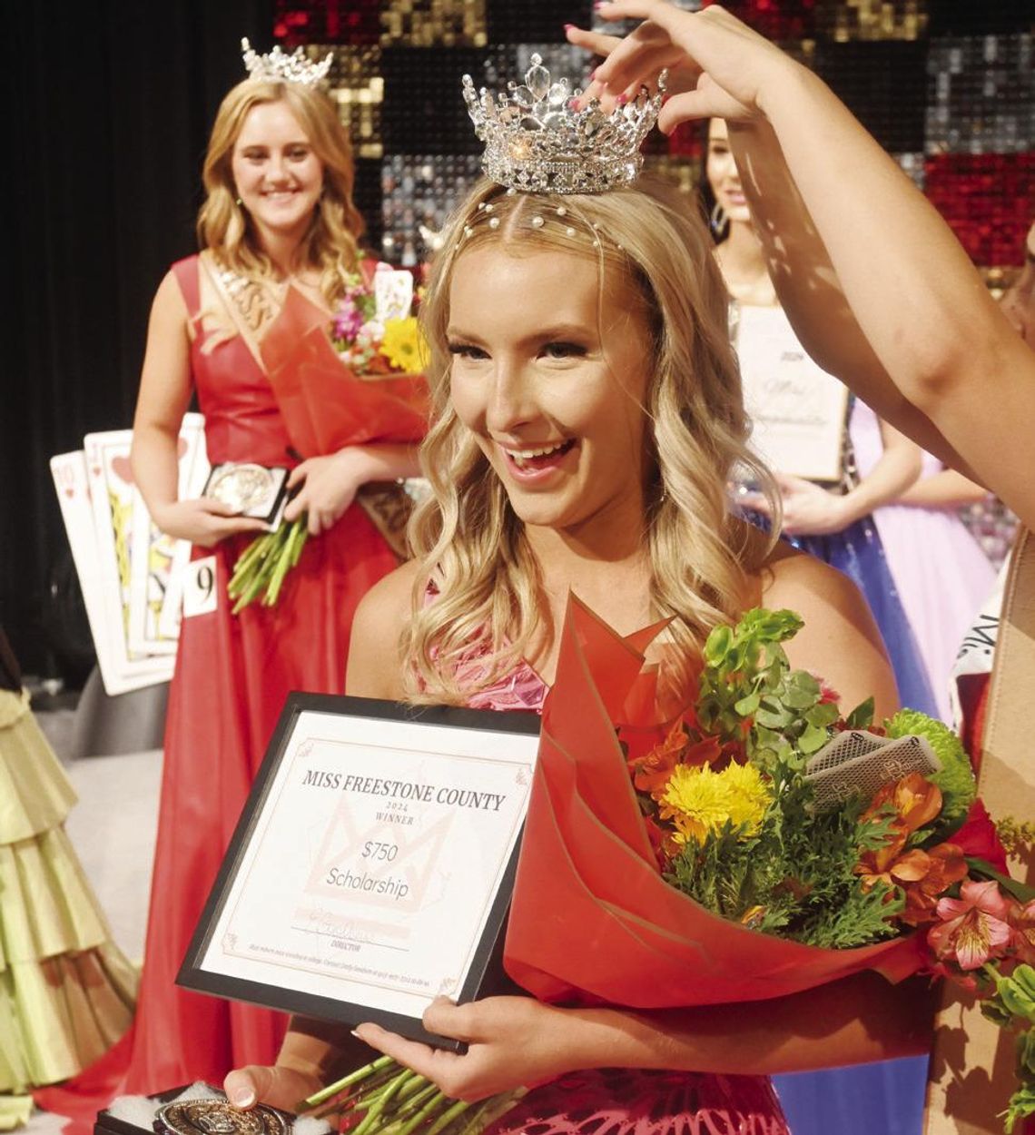 Newhouse crowned Miss Freestone County