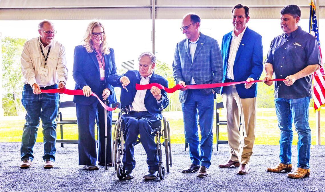 Pin Oak Creek Energy Center Celebrates Landmark Opening Pin Oak Creek Energy Center Celebrates Landmark Opening