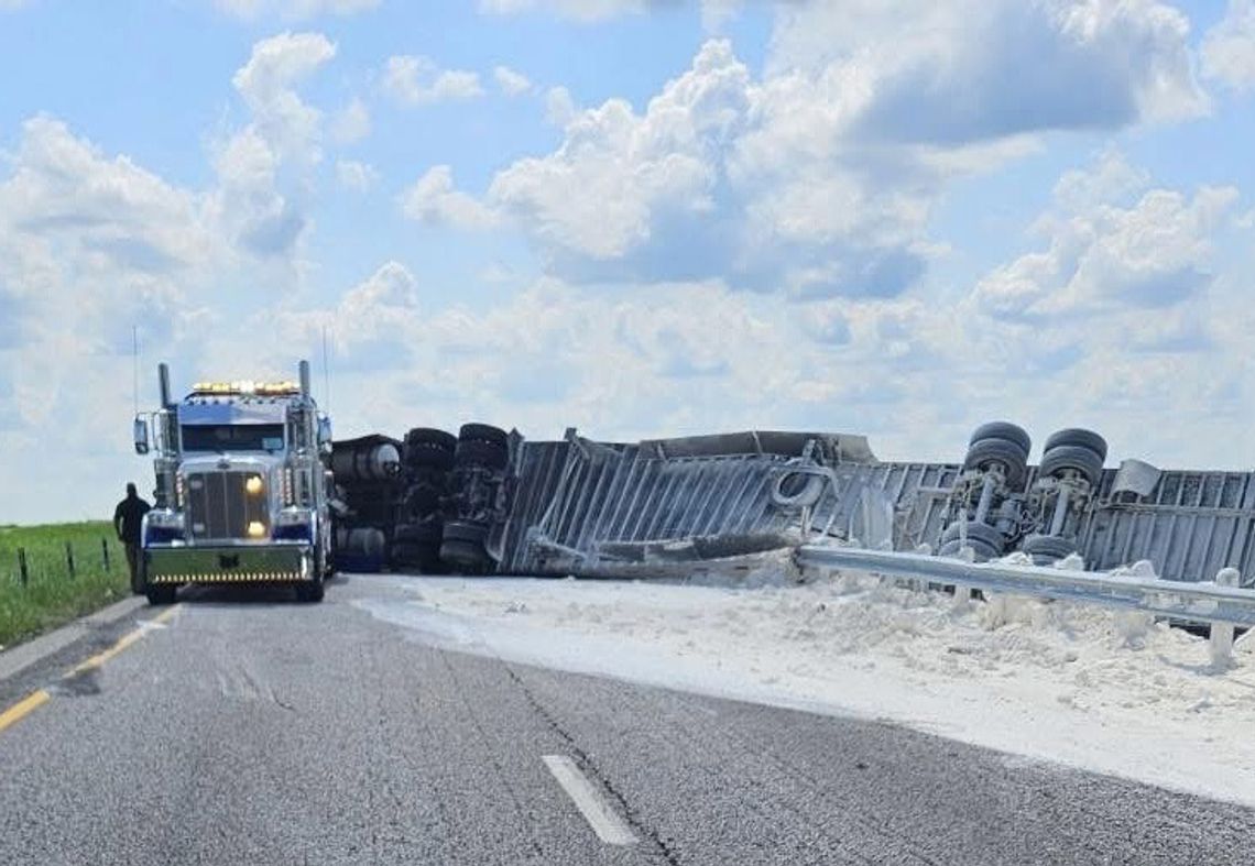 Rollover Causes I-45 SB Closure on Monday
