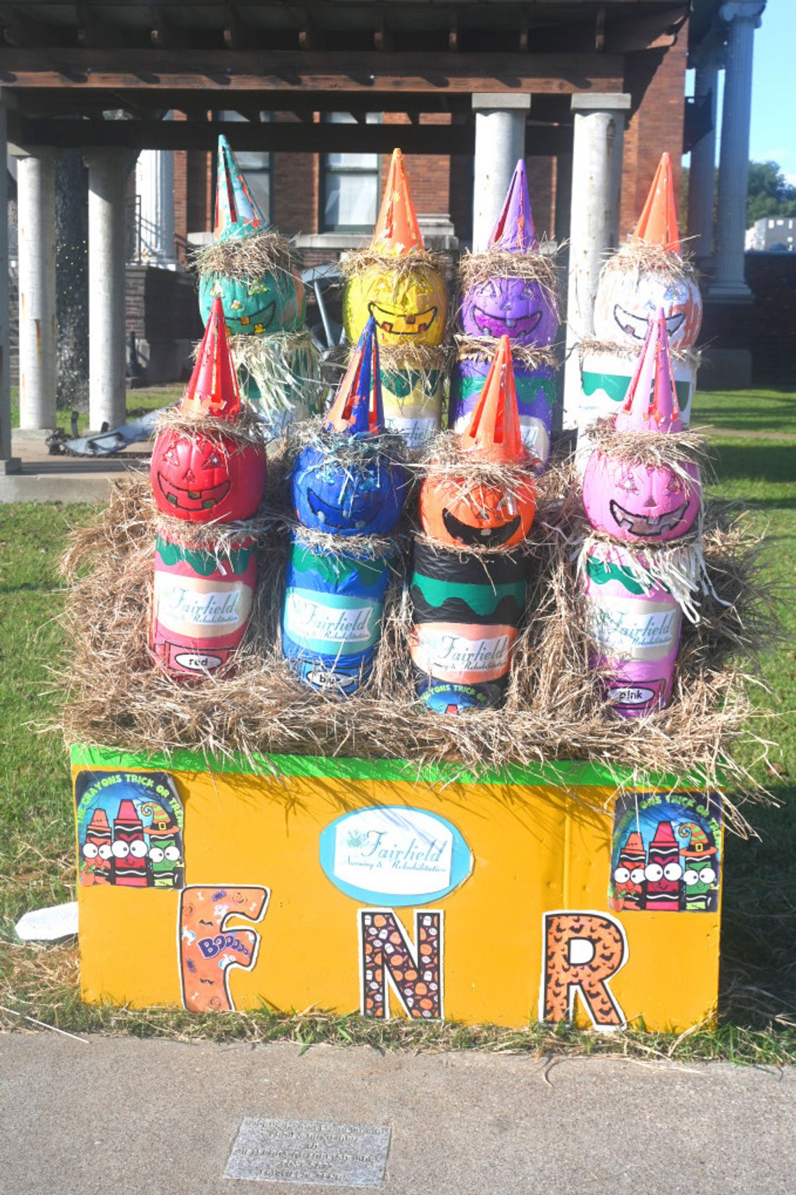 Scarecrows Around the Courthouse Scarecrows Around the Courthouse
