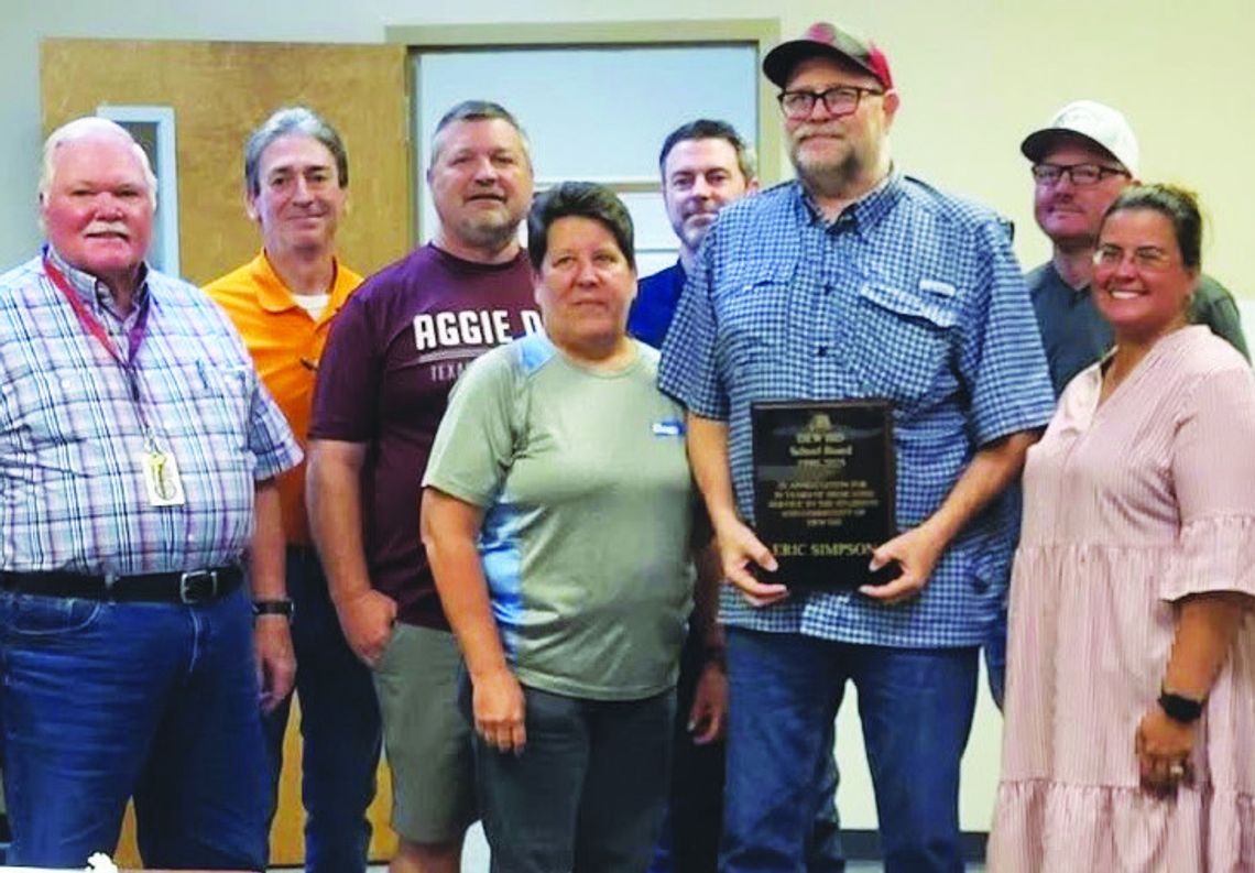 Simpson serves for 35 years on Dew ISD School Board