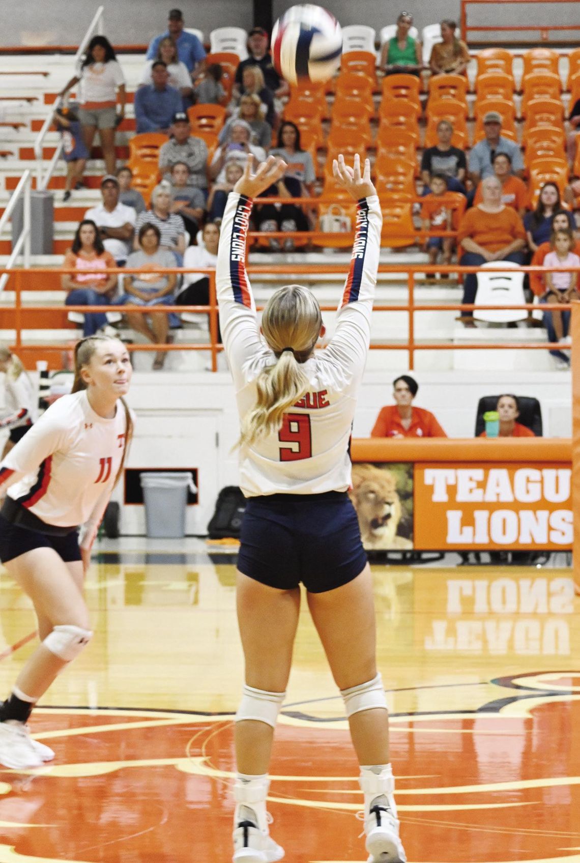 Teague Lady Lions fall to Elkhart, defeat Westwood 