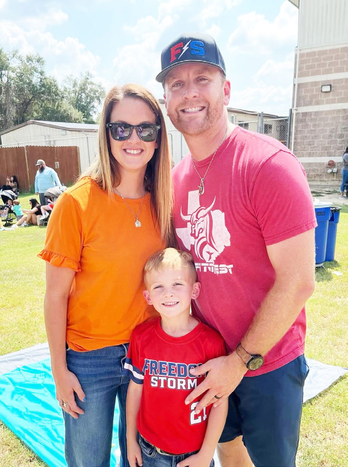 TES Hosts Picnic With Parents
