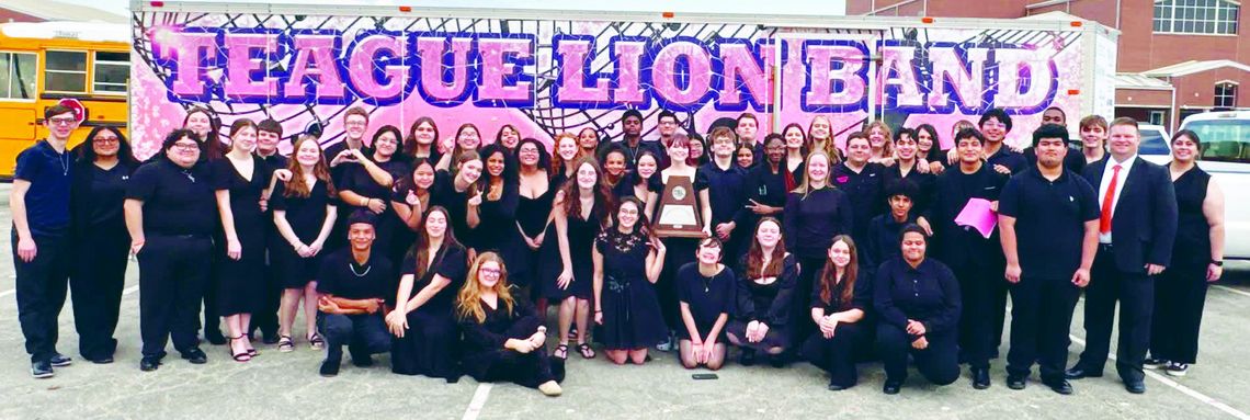 THS Marching Band Earns Straight Ones