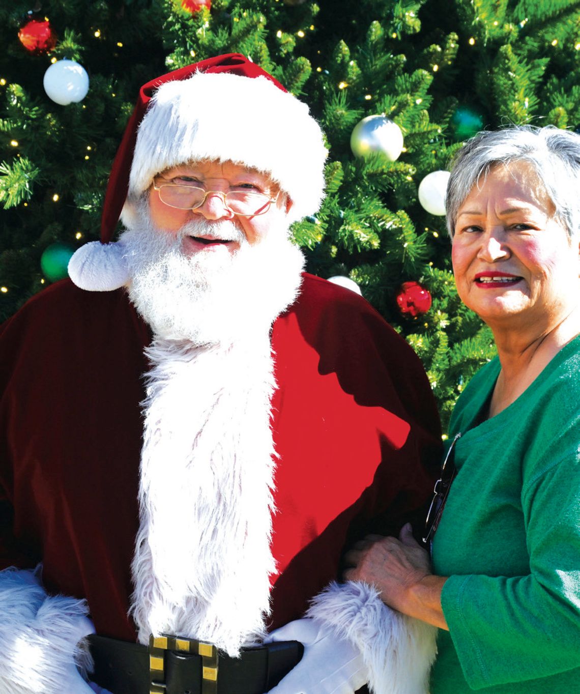 Randall and Connie Whitaker love serving the community during the Christmas season and seeing the smiles on all the children’s faces. Photo by Mitchell Pate/Fairfield Recorder