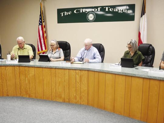 The City of Teague Board of Aldermen tackle their monthly agenda after a lengthy executive session on Monday night, May 20. Pictured are Aldermen Place 1 Ron Rasbeary, Alderman Place 2 Jerry Ballew, Alderman Place 3 Rhonda Jones, Mayor James Monks, Alderm